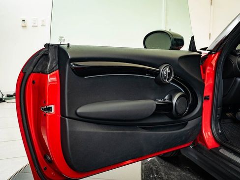 Used 2023 MINI Cooper S image 23