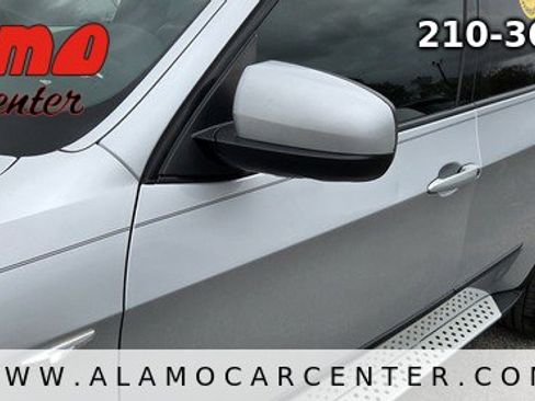 Used 2012 BMW X5 xDrive35i image 9