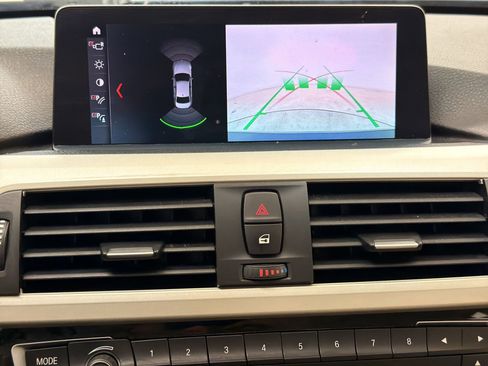 Used 2018 BMW 320i xDrive Sedan w/ Convenience Package AWD/4WD image 25