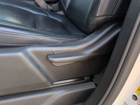 Used 2020 Chevrolet Silverado 1500 LT Trail Boss w/ Bed Protection Package AWD/4WD image 13