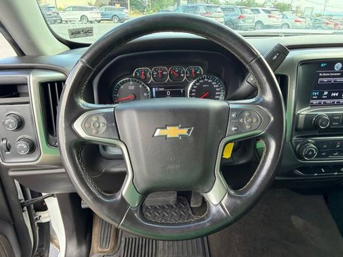 Used 2018 Chevrolet Silverado 1500 LT AWD/4WD image 24