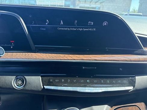 Used 2022 Cadillac Escalade Sport Platinum w/ LPO, ONYX Package image 10