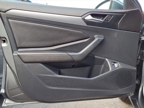 Used 2023 Volkswagen Jetta SE image 21