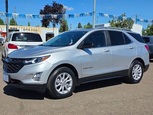 Used 2021 Chevrolet Equinox LT image 1