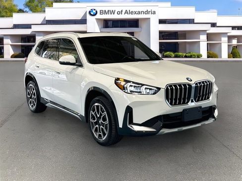 Used 2026 BMW X1 xDrive28i w/ Technology Package AWD/4WD image 3