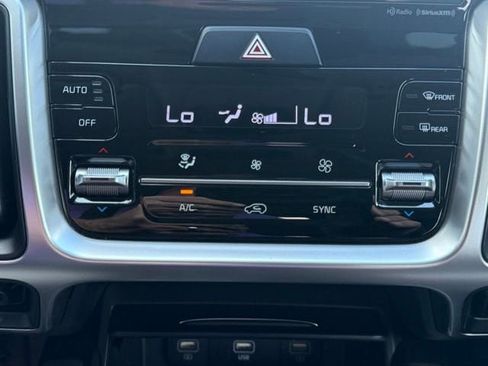 Used 2021 Kia Sorento S w/ Panoramic Sunroof Package AWD/4WD image 32