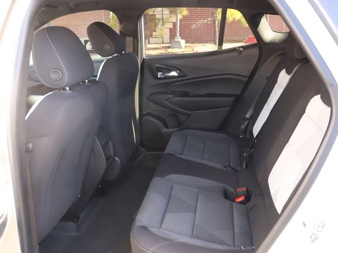 New 2026 Chevrolet Trax RS w/ Sunroof Package image 18