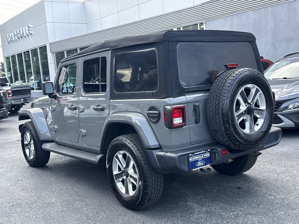 Used 2021 Jeep Wrangler Unlimited Sahara AWD/4WD image 6