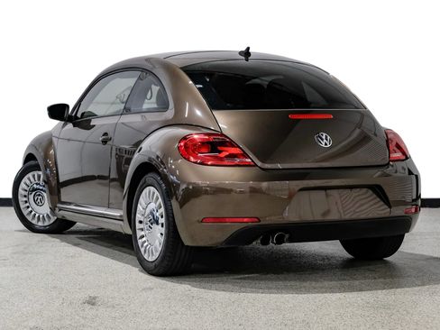 Used 2014 Volkswagen Beetle 1.8T FWD image 8