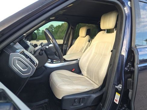 Used 2019 Land Rover Range Rover Sport HSE image 13