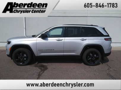 New 2025 Jeep Grand Cherokee Altitude