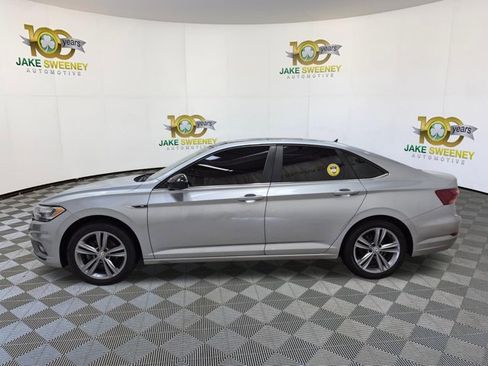 Used 2019 Volkswagen Jetta R-Line w/ R-Line Cold Weather Package FWD image 6