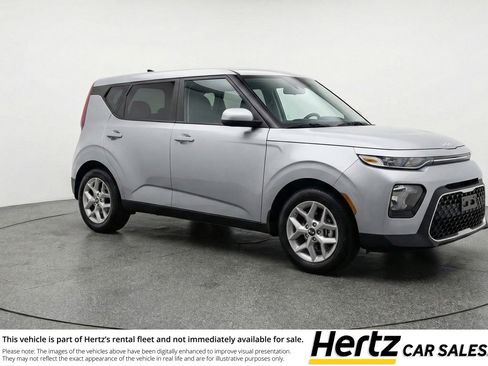 Used 2025 Kia Soul LX w/ LX Technology Package FWD image 1