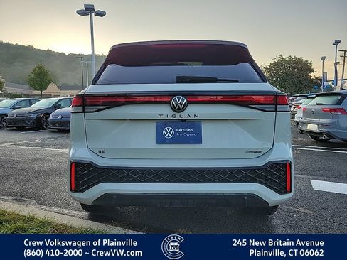 Used 2025 Volkswagen Tiguan SE R-Line AWD/4WD image 28