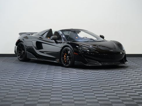 Used 2020 McLaren 600LT Spider RWD image 5