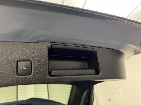 Used 2023 Ford Escape ST-Line FWD image 40