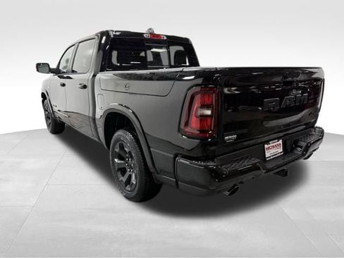 New 2026 RAM 1500 4x4 Crew Cab image 8
