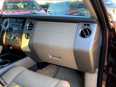 Used 2012 Ford Expedition EL XLT image 18
