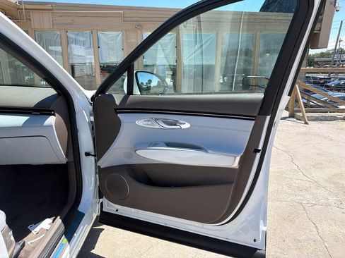 New 2026 Genesis GV70 2.5T Advanced AWD/4WD image 21