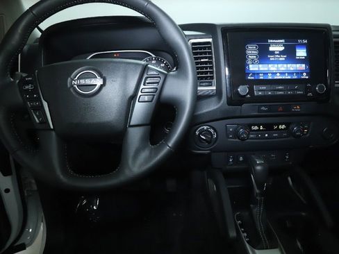 Certified 2024 Nissan Frontier SV w/ Hardbody Edition AWD/4WD image 26