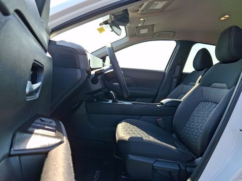 Certified 2025 Nissan Kicks SV AWD/4WD image 13