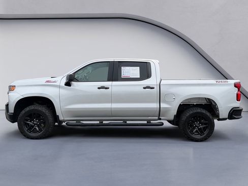 Used 2020 Chevrolet Silverado 1500 Custom Trail Boss w/ Custom Convenience Package AWD/4WD image 2