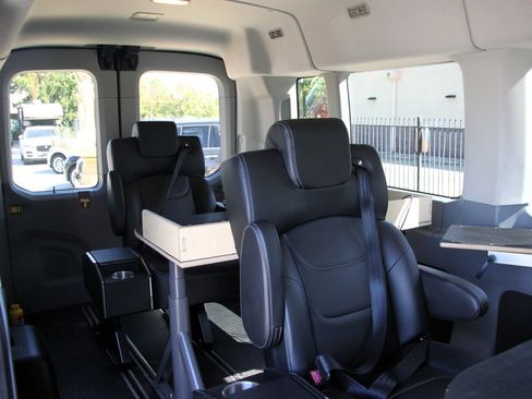 Used 2019 Ford Transit 350 XLT image 12