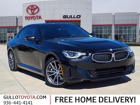 Used 2025 BMW 230i Coupe w/ Premium Package image 1