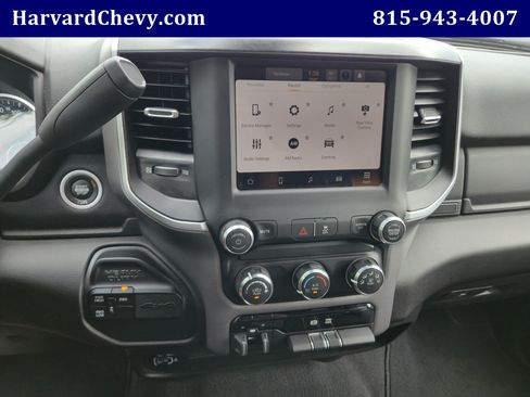 Used 2024 RAM 3500 Big Horn AWD/4WD image 8