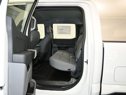 New 2026 Ford F250 XL w/ XL Chrome Package AWD/4WD image 21
