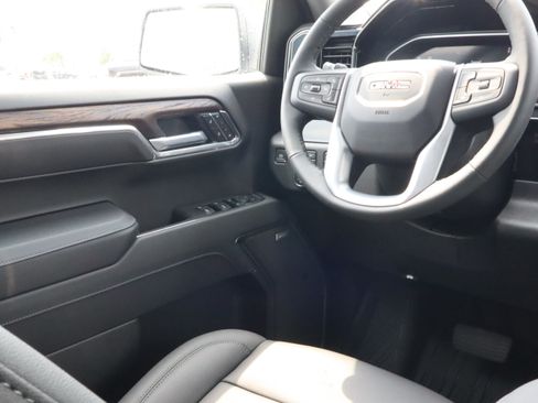 New 2026 GMC Sierra 1500 SLT w/ SLT Premium Plus Package AWD/4WD image 13