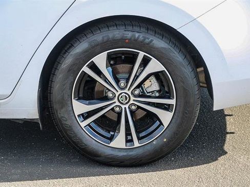 Used 2022 Nissan Sentra SV image 10