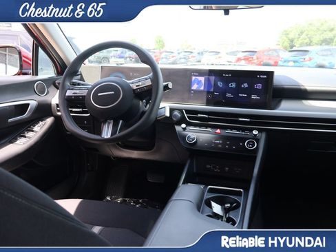 Certified 2025 Hyundai Sonata SEL FWD image 14