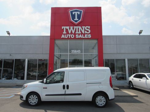 Used 2020 RAM ProMaster City Tradesman SLT FWD image 1