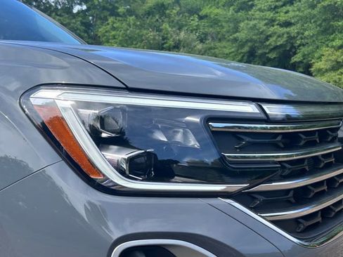 New 2026 Volkswagen Atlas SE FWD image 3