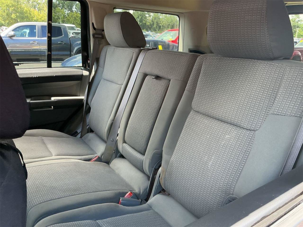 Used 2007 Jeep Commander Sport RWD image 10
