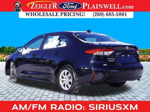 Used 2025 Toyota Corolla LE image 2