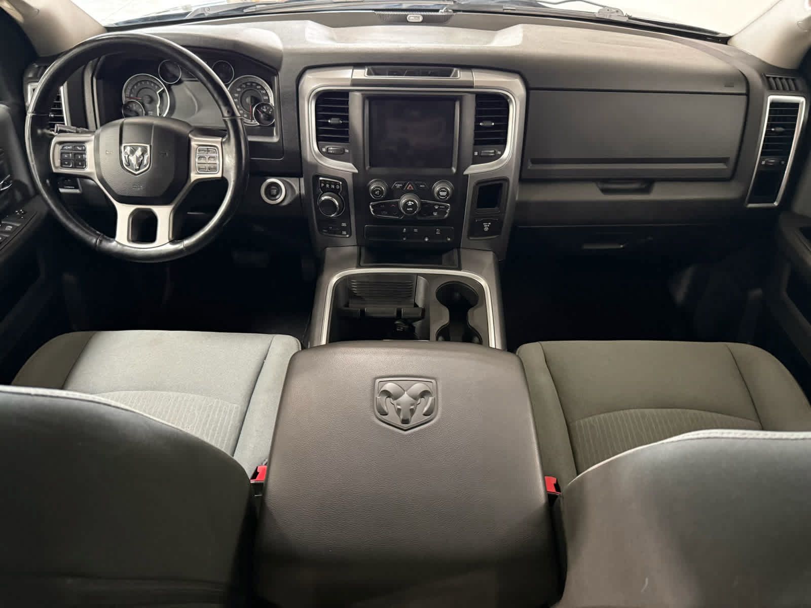 Used 2022 RAM 1500 Classic SLT w/ Electronics Convenience Group AWD/4WD image 16
