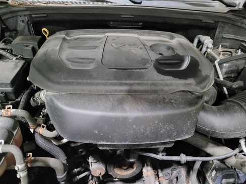 Used 2019 Jeep Grand Cherokee Laredo AWD/4WD image 30