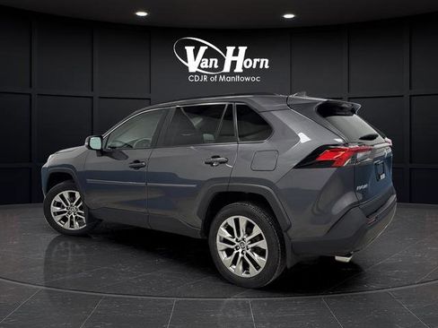 Used 2023 Toyota RAV4 XLE Premium image 3