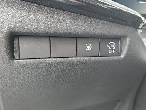 New 2026 Nissan Kicks SR image 27