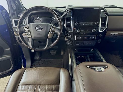 Used 2020 Nissan Titan Platinum Reserve w/ Moonroof Package image 17