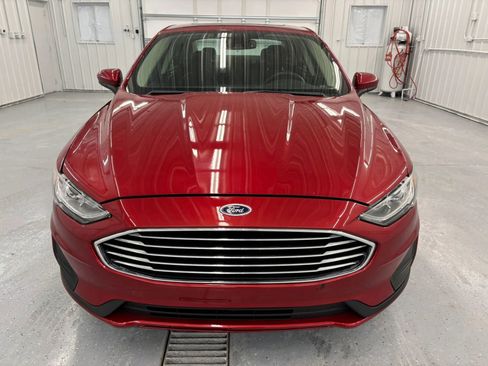Used 2020 Ford Fusion SE FWD image 10