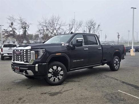 New 2026 GMC Sierra 3500 Denali w/ Denali Reserve Package image 8