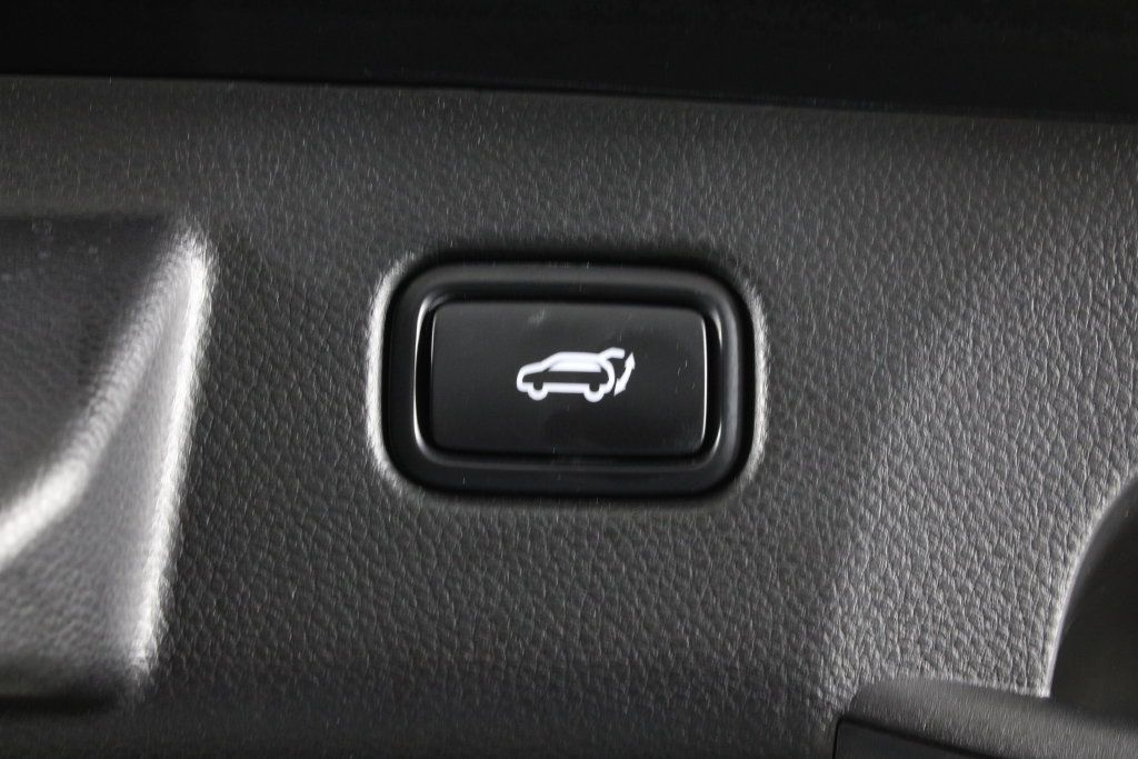 Used 2024 Kia Seltos SX w/ SX Sunroof Package AWD/4WD image 19