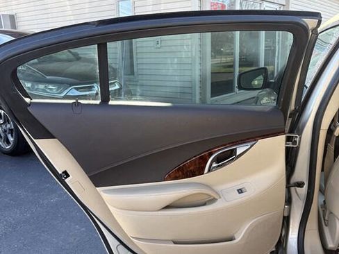 Used 2012 Buick LaCrosse Premium image 25