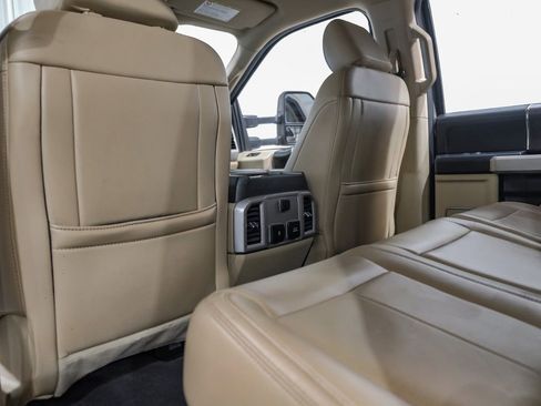 Used 2021 Ford F350 Lariat w/ Lariat Value Package image 39