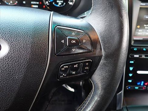 Used 2016 Ford Explorer Platinum AWD/4WD image 17
