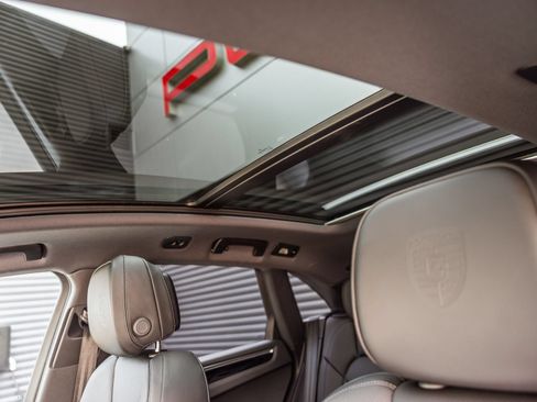 Certified 2026 Porsche Macan S AWD/4WD image 17