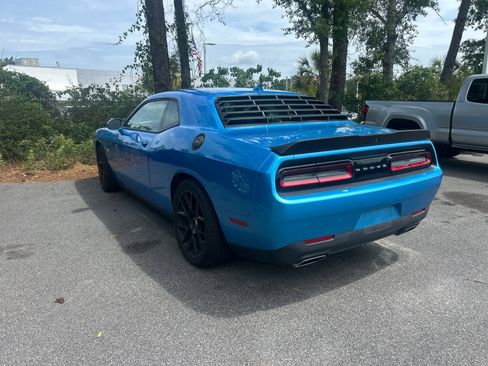 Used 2015 Dodge Challenger R/T Scat Pack RWD image 2